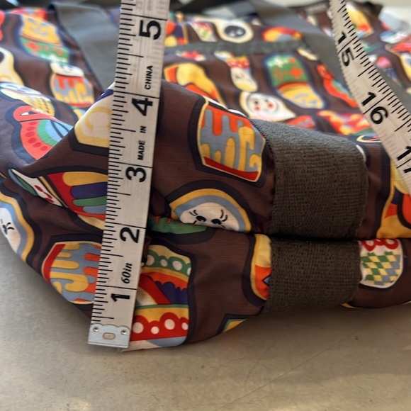 Lesportsac Tote bag with zipper closer, nesting dolls - Picture 7 of 8